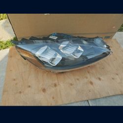 2020 - 2022 FORD ESCAPE RIGHT HEADLIGHT PASSENGER SIDE FULL LED GENUINE USED OEM. G3