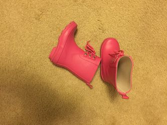 Gap rain boots size 8