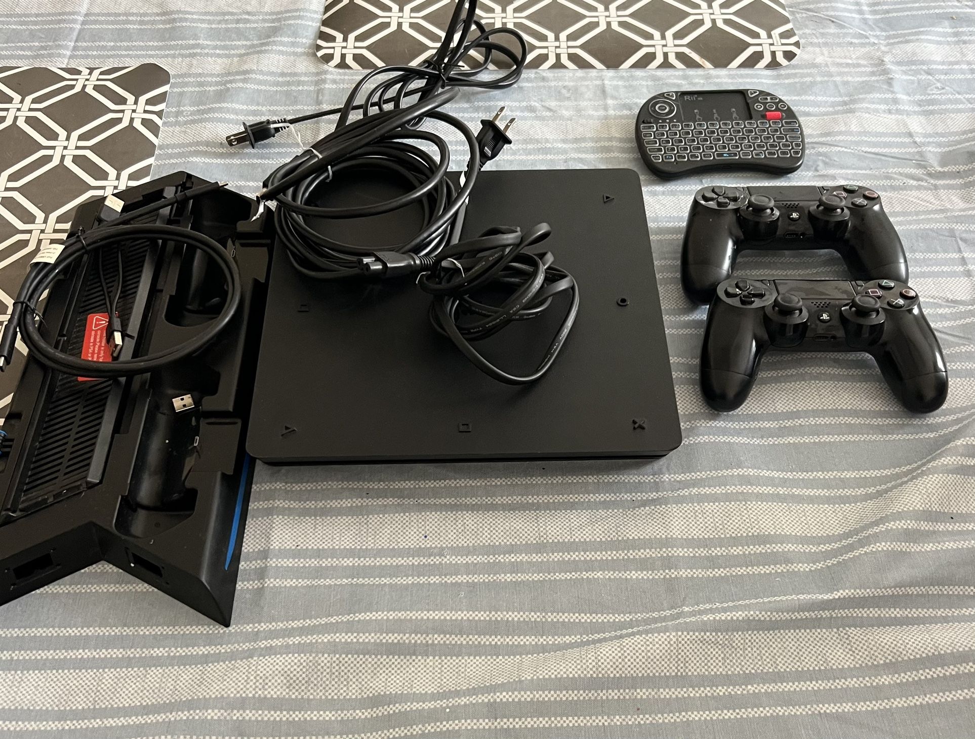 PlayStation Slim 1 Tb Bundle- $135