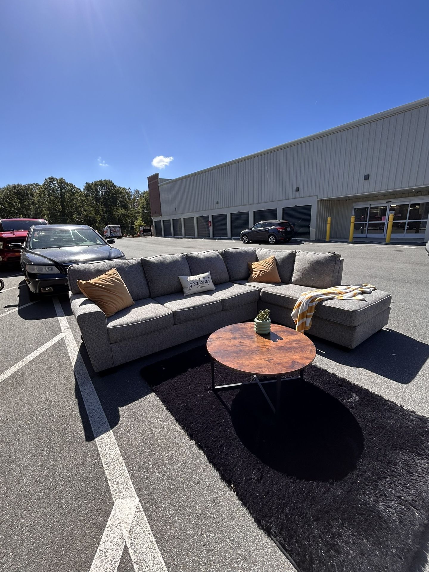 Sectional Sofa/ Couch (We Deliver)