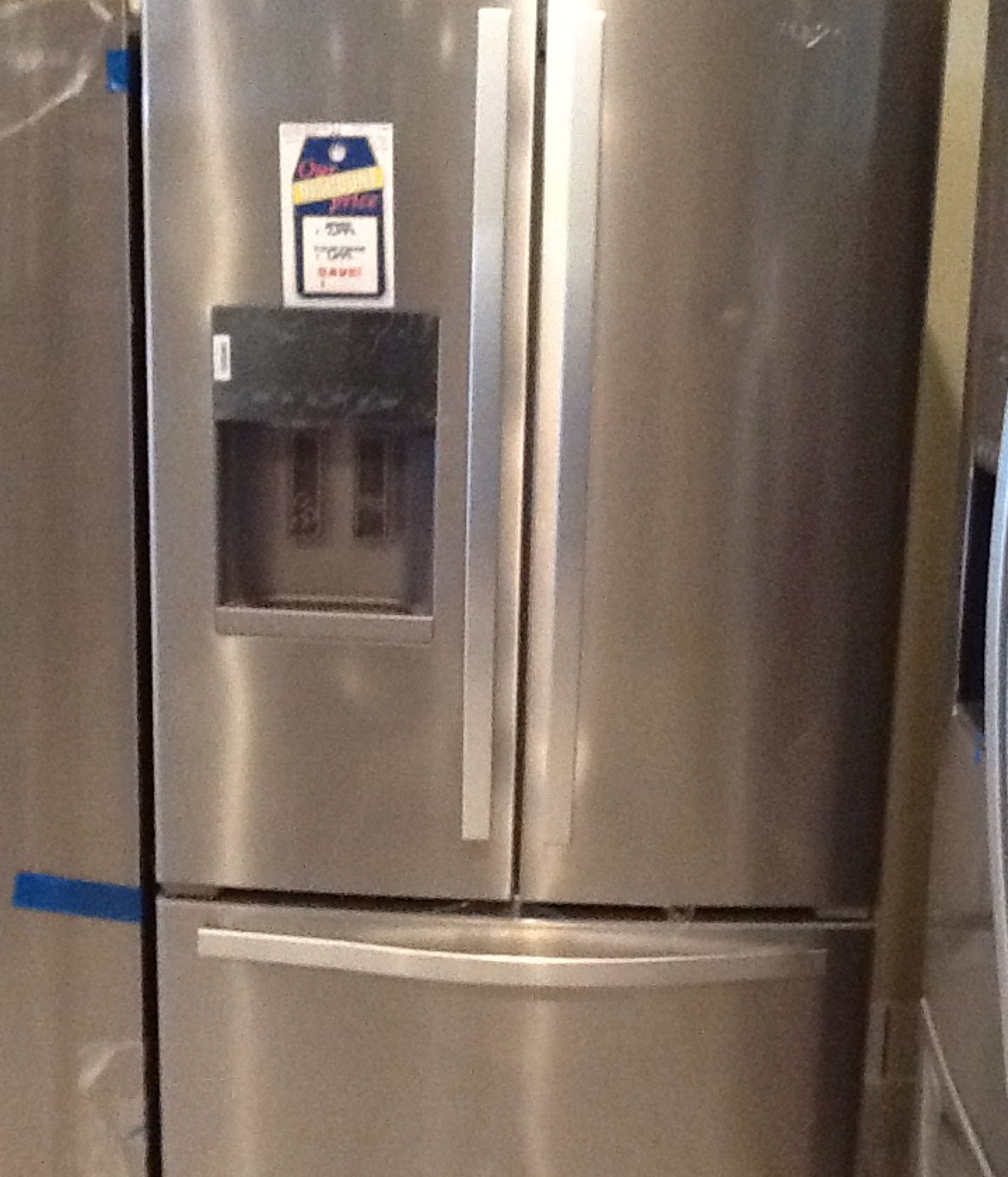 New open box whirlpool refrigerator WRF555S0FZ