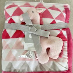 Just Born plush blanket with Giraffe rattle toy - New