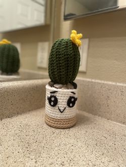 Cactus Crochet