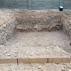 Clean Fill Dirt For A Low price ! We Deliver ! 