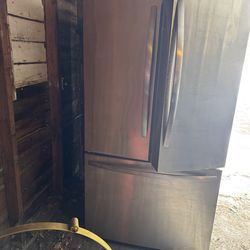 Refrigerator for sale!!