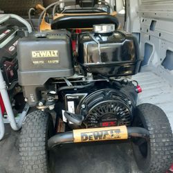 4400 Psi pressure Cleaner Dewalt 