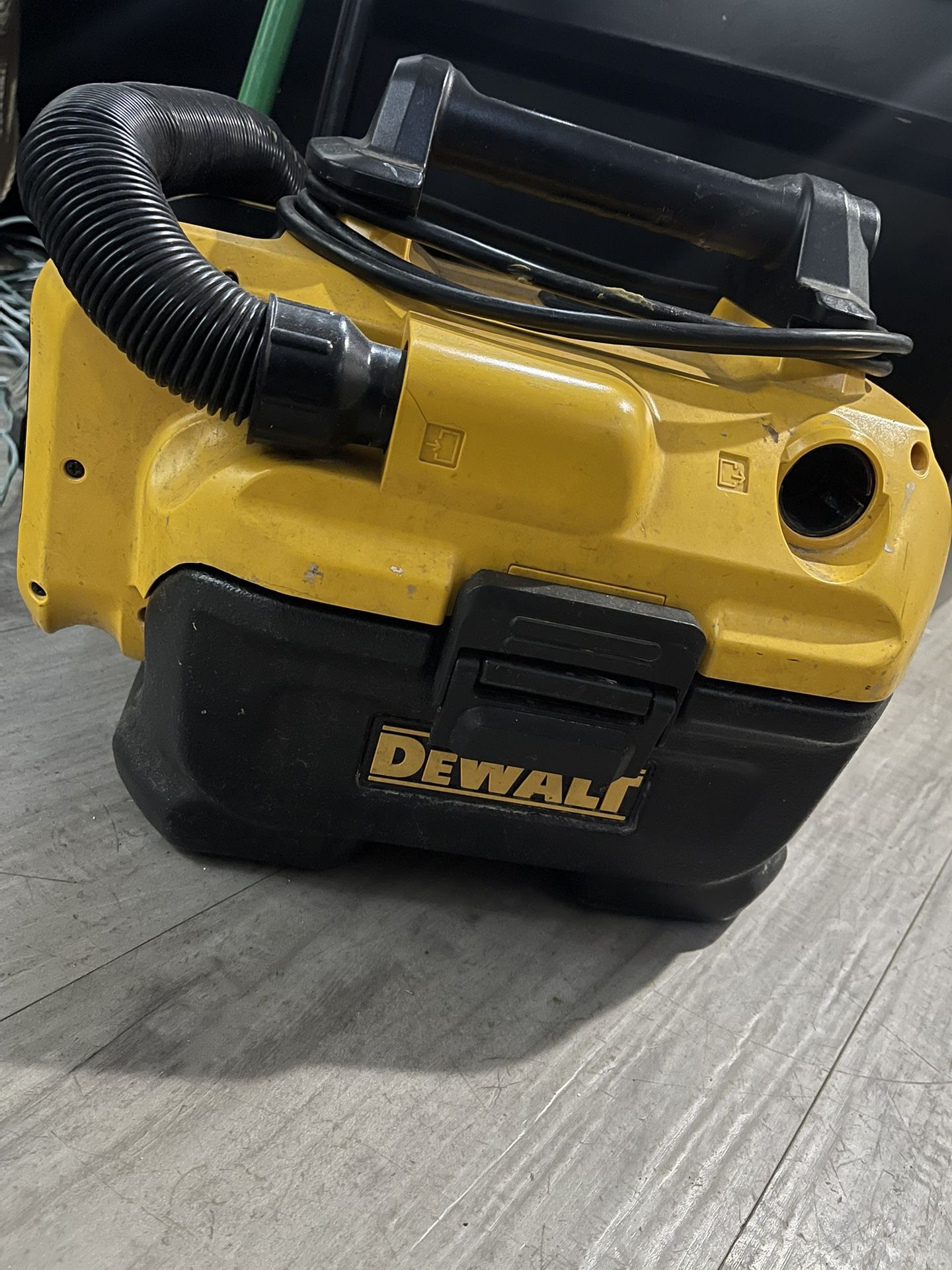 Dewalt Portable Vacuum