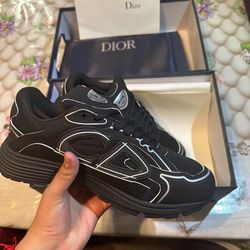 C Dior shoes