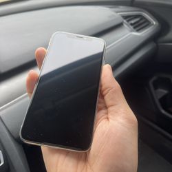UNLOCKED IPHONE X / GOOD CONDITION 