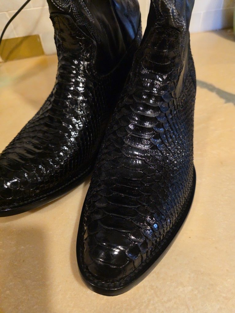 Python Boots