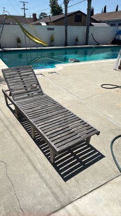 Wooden outdoor lounge chair/ pool lounges