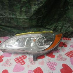2011-14 Chrysler 200 Left Headlight 