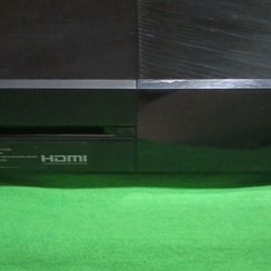 Xbox One with Wireless Remote Controller