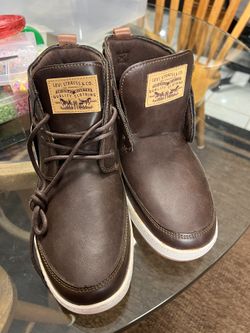 Levi’s Men’s Casual Boots(New)