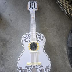 Coco Toy Guitar