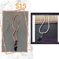 Moon 🌙 Pendant Necklace 