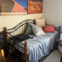 Twin Bes Frame And Mattress