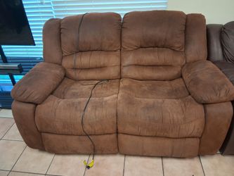 Set is 2 reclining live seats