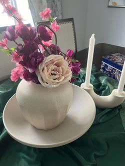 Three Piece Decorating Items