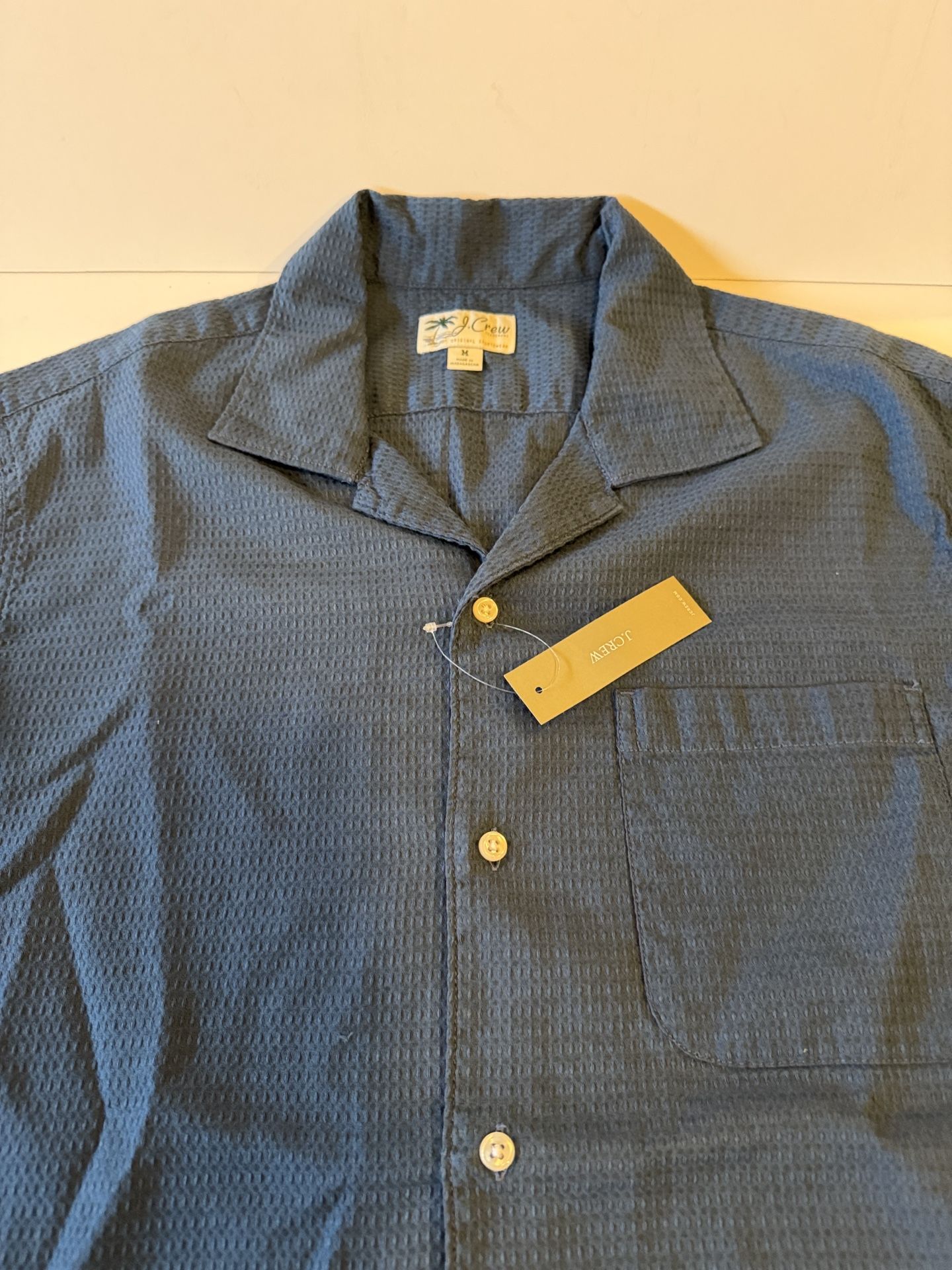 I Crew Mens Boxy Short Sleeve Waffle Pattern Shirt Size Medium