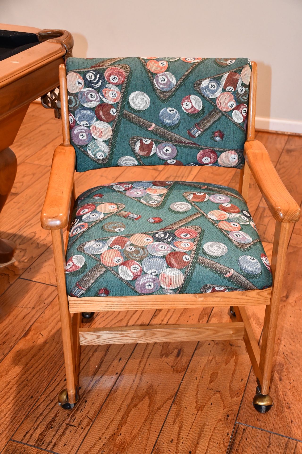 🪑 Rolling Game Room Chair w/ Pool Ball Upholstery