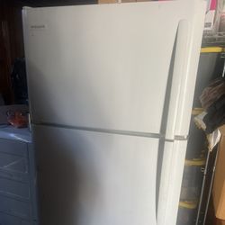 Frigidaire Refrigerator