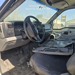 Ford f650. Parts
