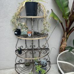 vintage wrought iron baker's rack As-is