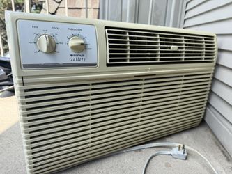 AC Window Unit 220volts 12000btu