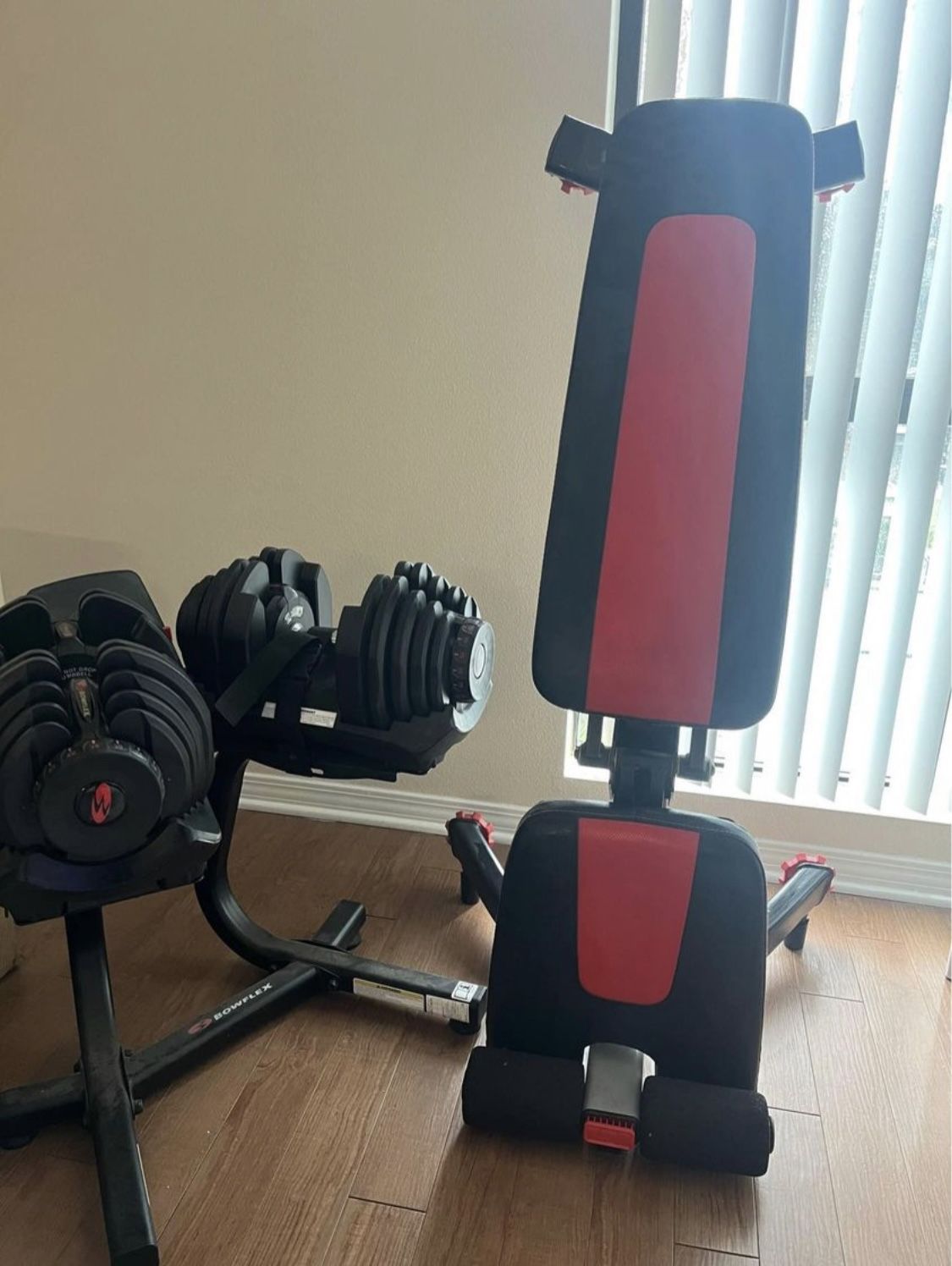 Bowflex-1090-Adjustable-Dumbbells-With-Rack-And-Bench