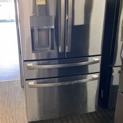 GE PVD28BYNFS Profile 27.9 cu. ft. Refrigerator