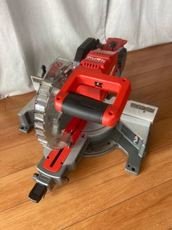 Milwaukee 18v Sliding miter saw