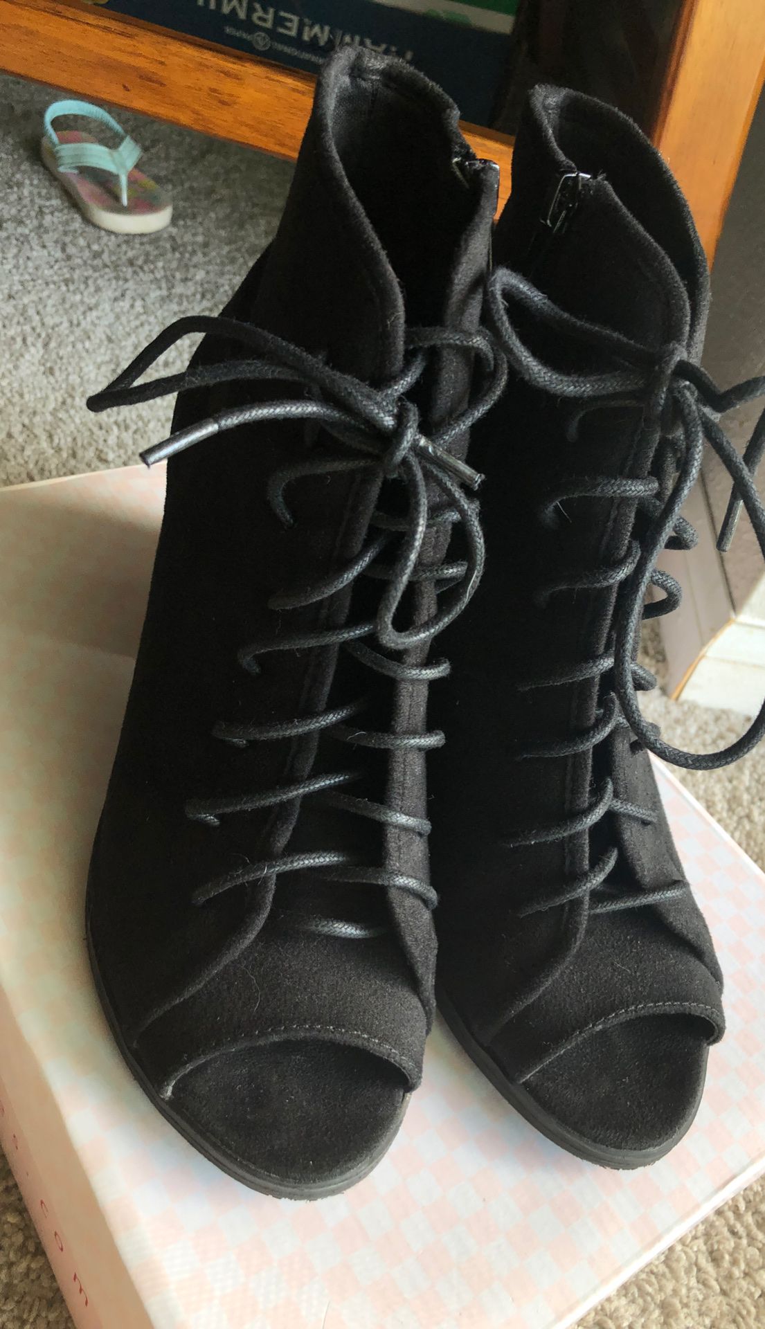 SODA Black lace up heels