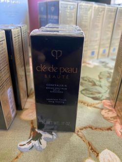Clé de Peau Beauté concealer