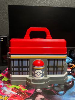 2013 Tomy Pokémon Center Play 'n Store Case storage carrying playset Pokestop
