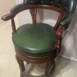 Set of 2 Swivel Barstools – Leather Seats, Stylish & Comfortable