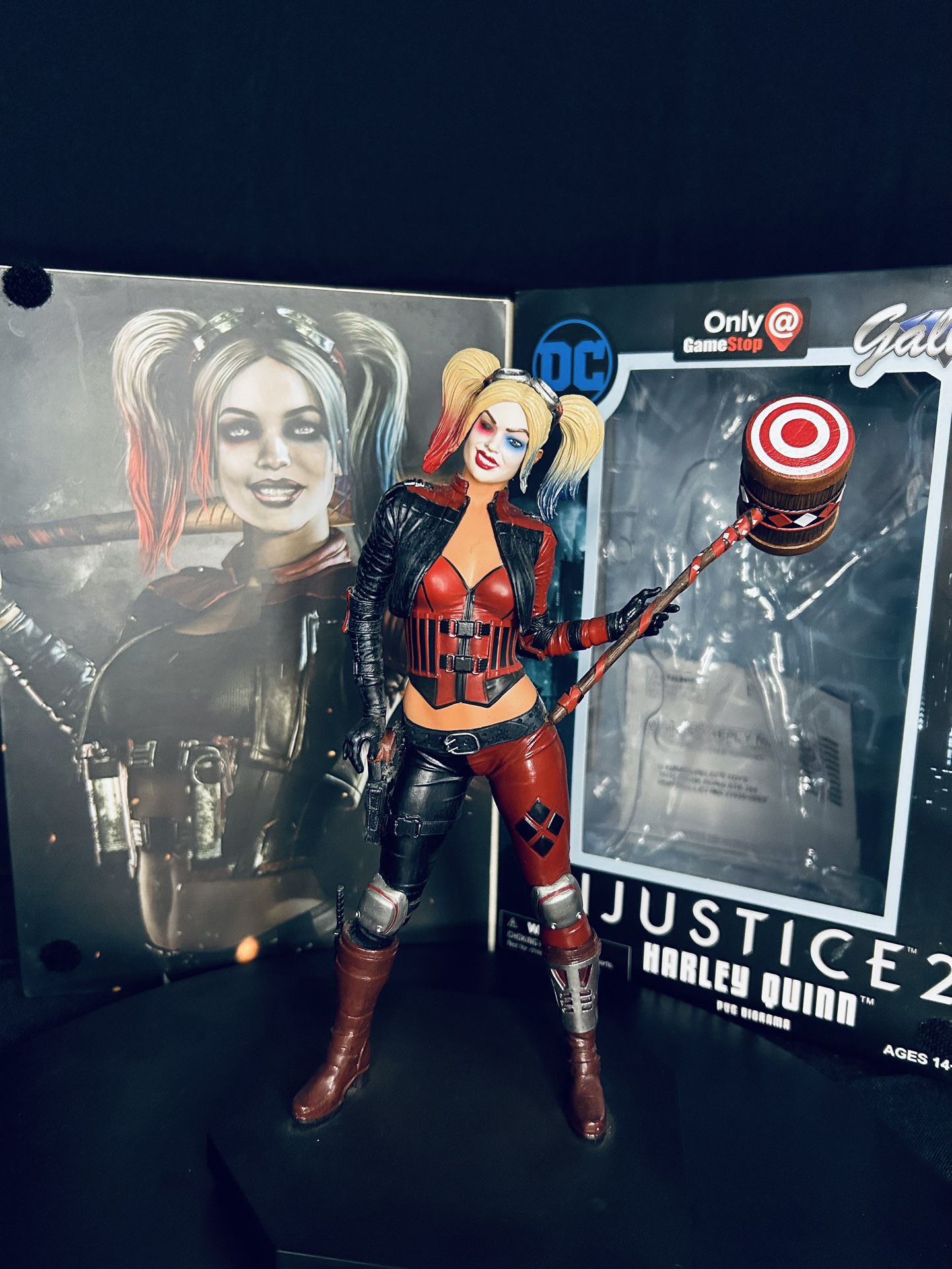 Diamond Select DC Gallery Injustice 2 Harley Quinn Statue