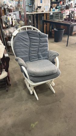 Rocking Maternity chairs