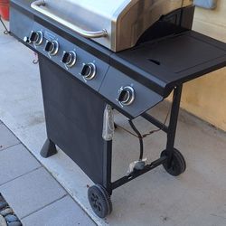 Bbq Grill  Like New 
