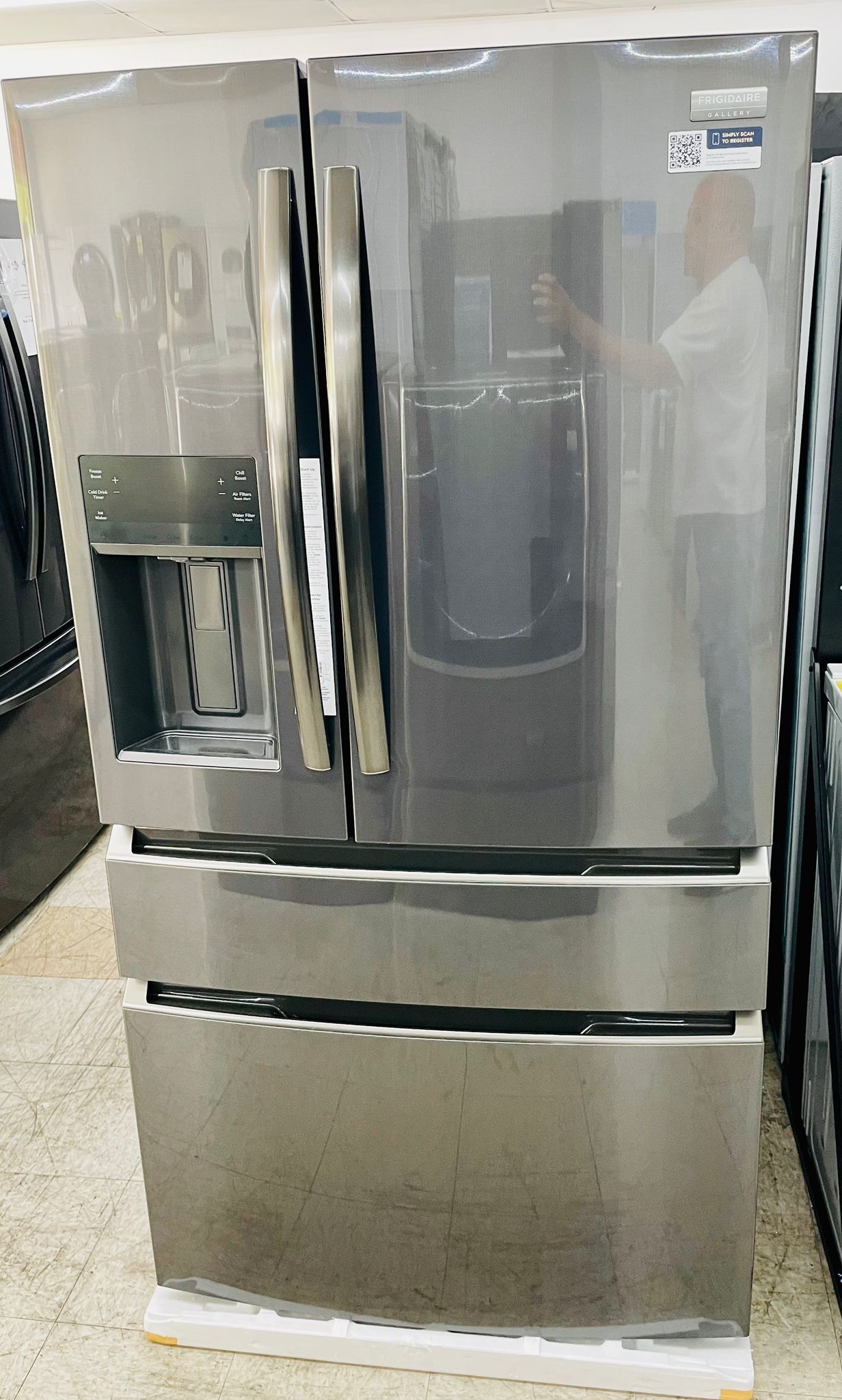 🔥🔥36” Frigidaire French Door Refrigerator