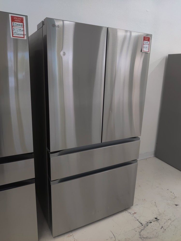 New - Standard-Depth MAX 29.6 Cu. Ft. 4-Door French Door Smart Refrigerator with Full-Convert Dra