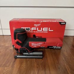 Milwaukee M18 Fuel Barrel Grip Jig Saw