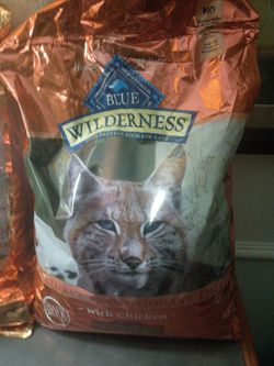 Blue wilderness 11 lb bag cat food