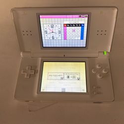 Nintendo DS Lite Console Crystal White + Charger 