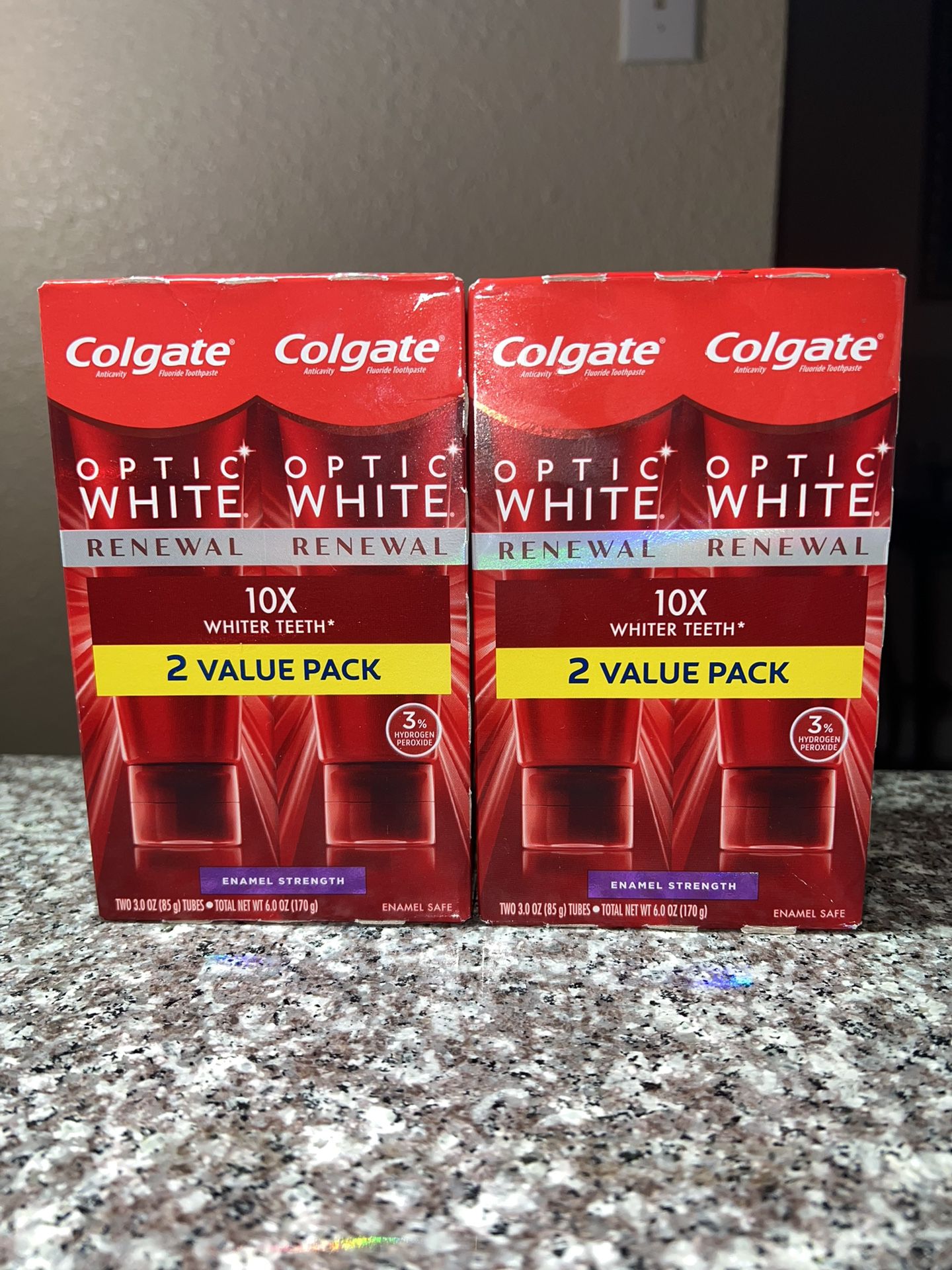 Colgate Optic White Renewal Twin Pack Set