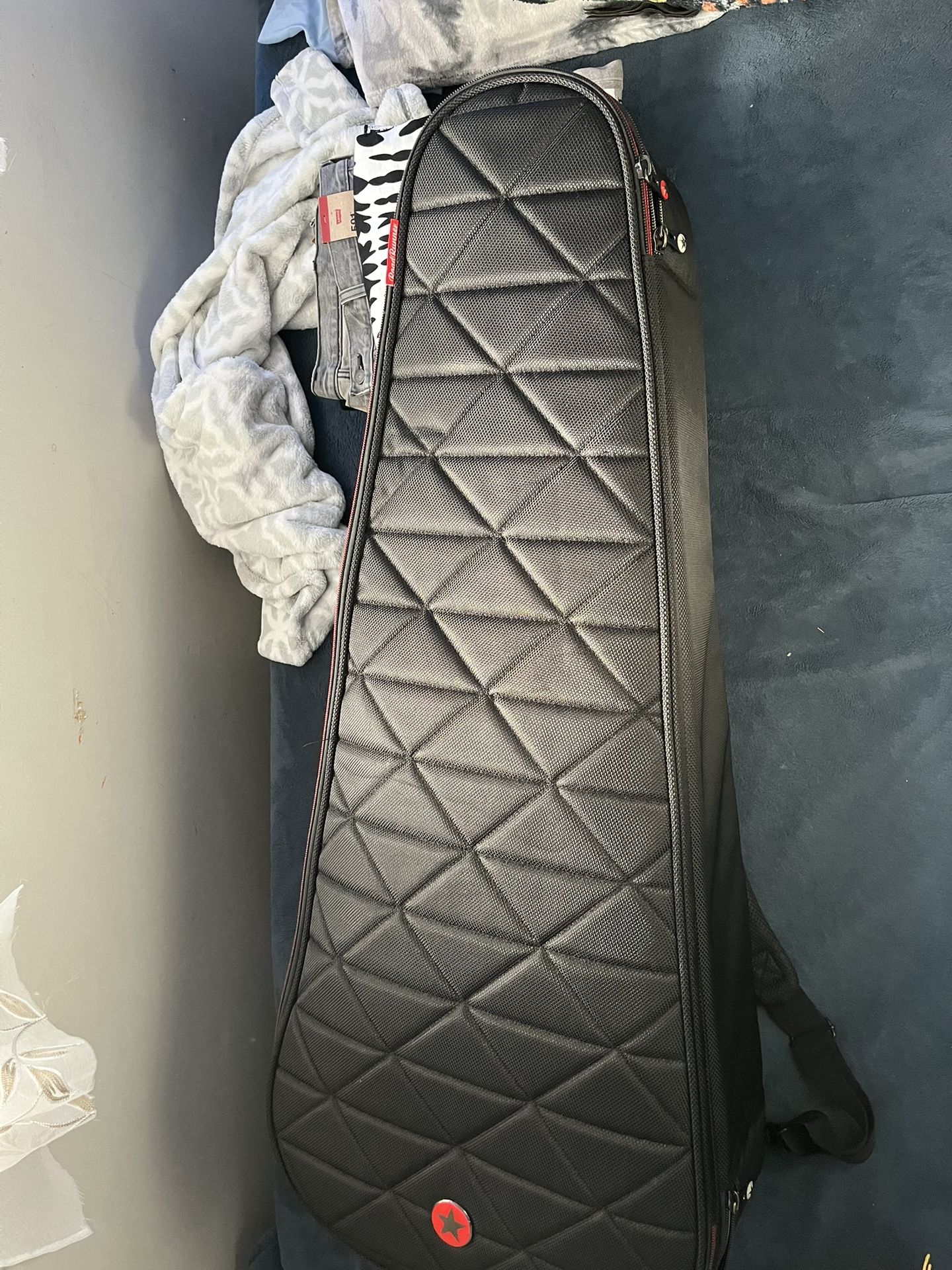 Road Runner Case For Acoustic Guitar