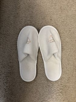 White Slippers 