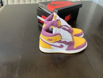 Air Jordan 1 Retro High OG Size 6.5Y 8w 