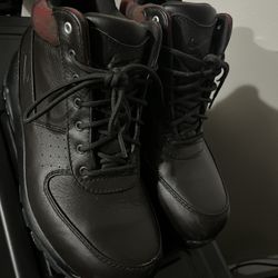 Nike ACG Boots 8.5