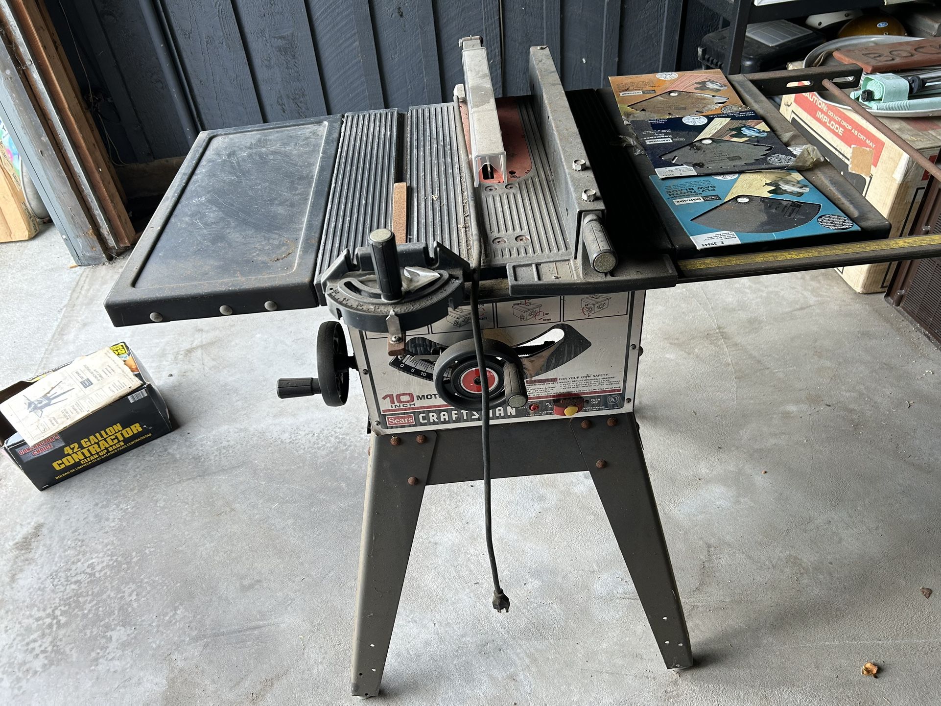 Craftsman 10” Table saw